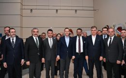 İzmir’de Balıkesir rüzgârı esti