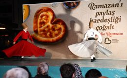 Ahmet Akın, Ramazan Geleneğini Balıkesir’de yaşatıyor